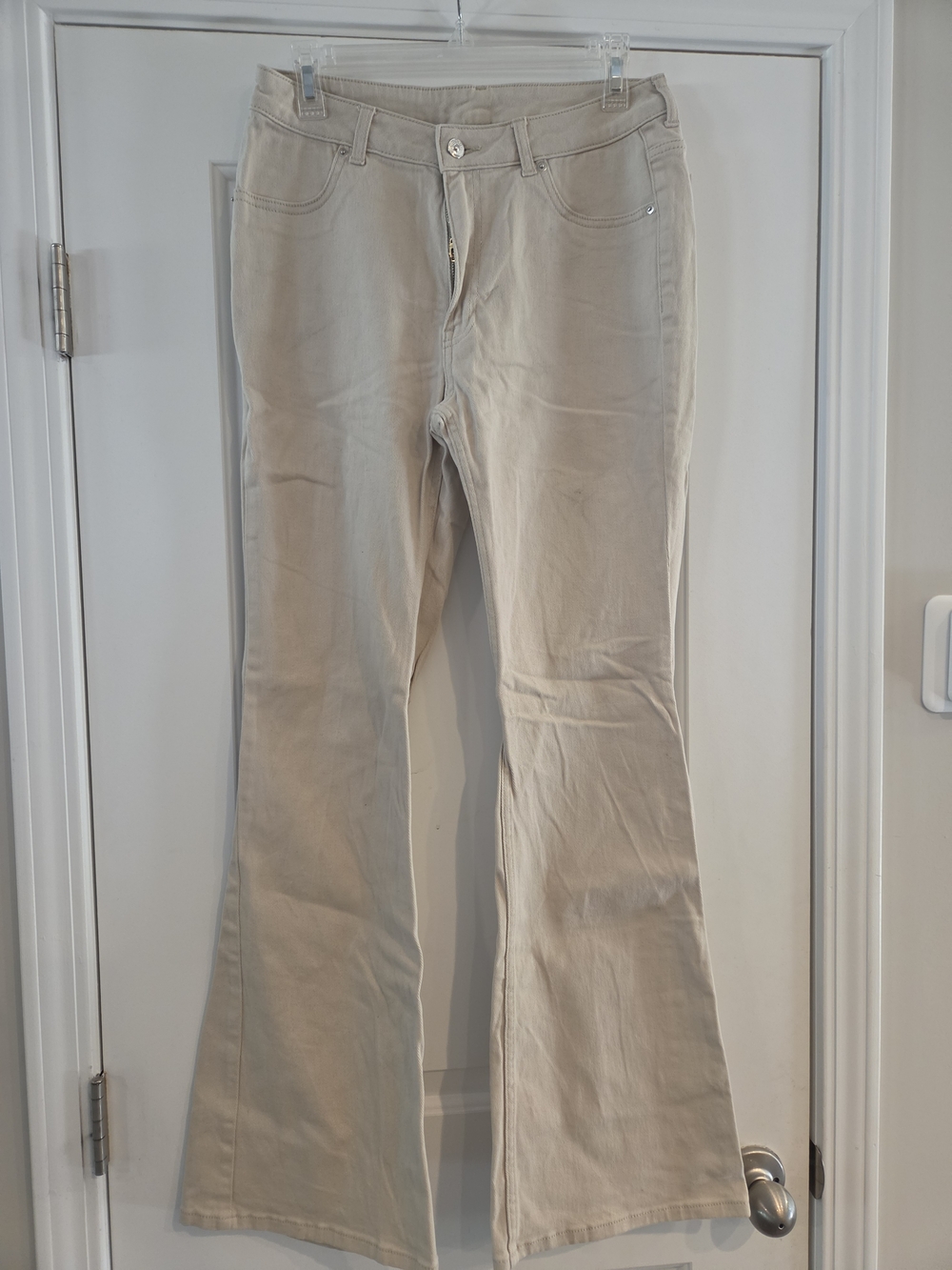 H&M Divided Cream Flare Jeans